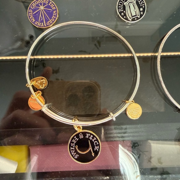 Vintage Bundle of Harry Potter Alex & Ani - Picture 3 of 6